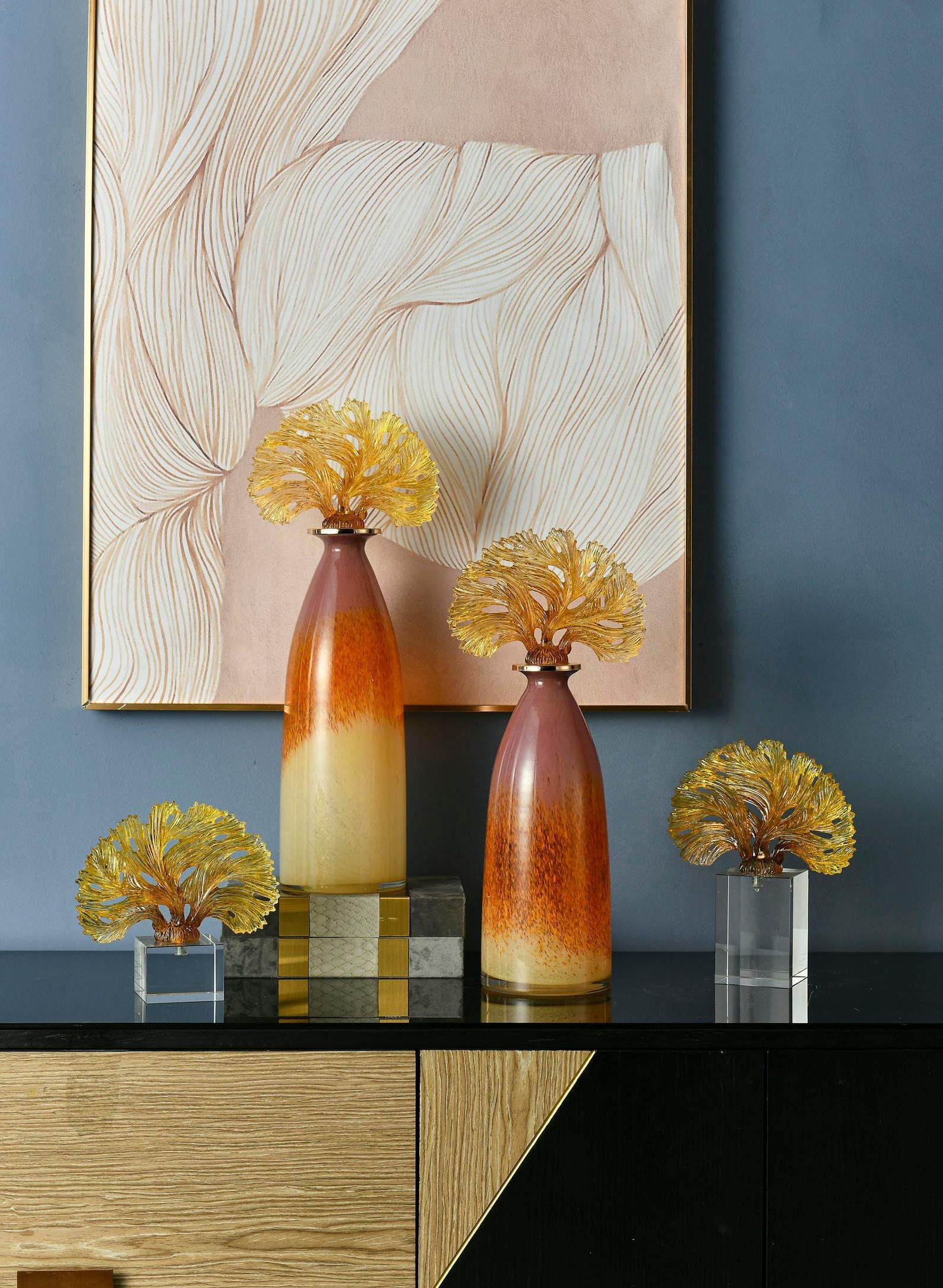 ​Rundecor New Release: Orange Glass Vases & Golden Resin Sculptures
